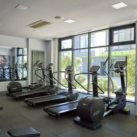 Luxury Alezzi Beach Piscina Incalzita Sauna Jacuzzi Parking Lägenhet