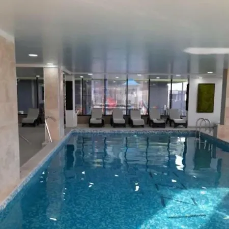 Luxury Alezzi Beach Piscina Incalzita Sauna Jacuzzi Parking Lägenhet