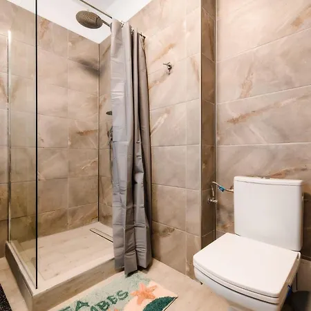 Luxury Alezzi Beach Piscina Incalzita Sauna Jacuzzi Parking Lägenhet *