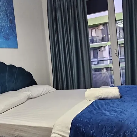 Lejlighed Luxury Alezzi Beach Piscina Incalzita Sauna Jacuzzi Parking