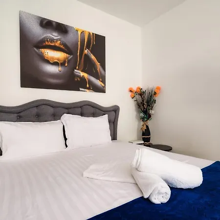 Luxury Alezzi Beach Piscina Incalzita Sauna Jacuzzi Parking Lejlighed